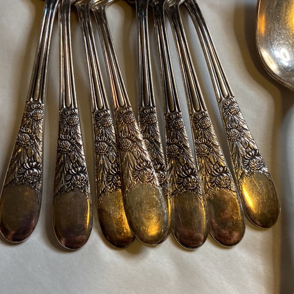 33 pieces Vintage flatware set Wallace plate silver inset - Picture 12 of 15